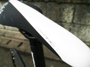 fi'zi:kのARIONE R5