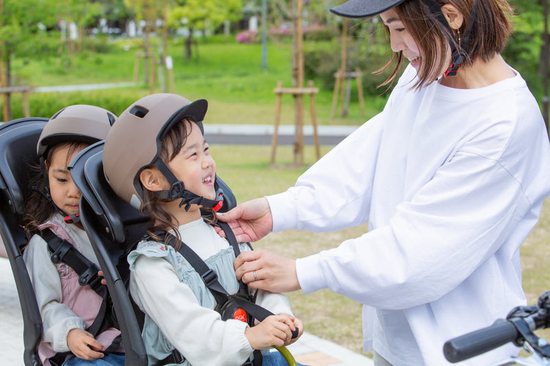 双子を乗せるなら、普通の「3人乗り」では足りない？