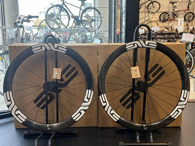泣く子も黙る「ENVE SES4.5」ホイールセット着弾