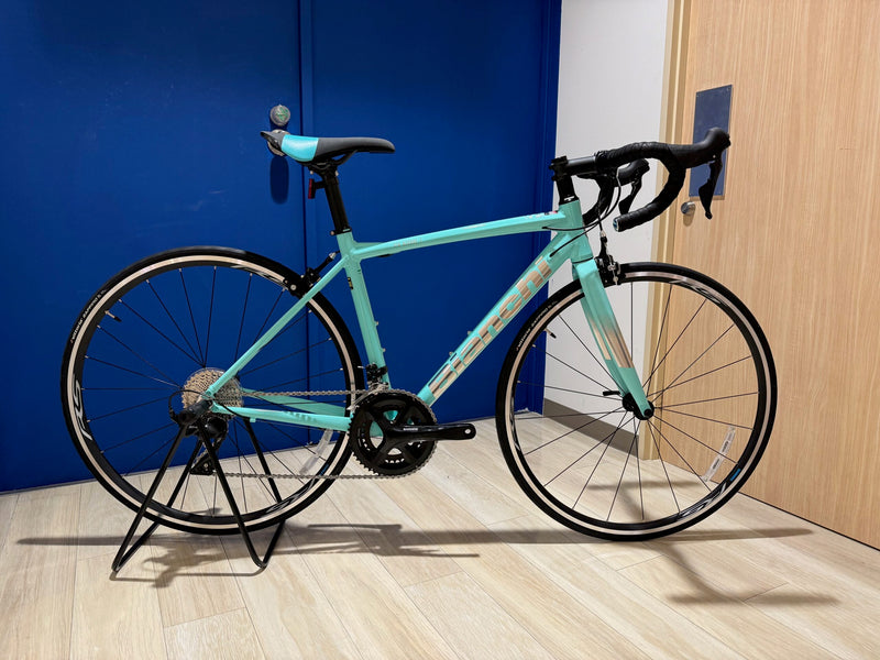 Bianchi VIA NIRONE 7 105　大人気ロードバイク、どどーんと入荷！！