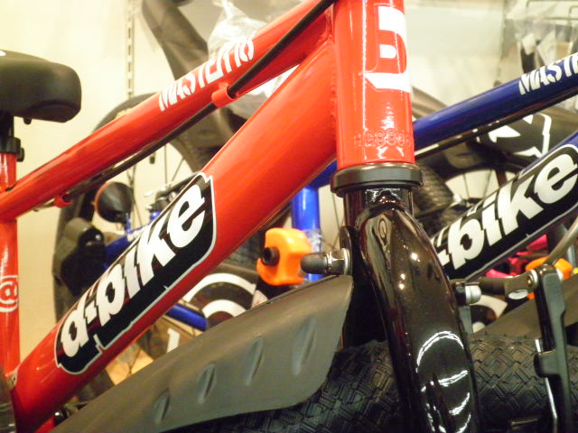 自転車デビューに！～D-bike MASTER１６/１８～（補助輪無し）
