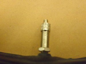 【閉店】パンク？空気が入らない？自転車を押して行く前に”虫ゴム”をチェックしてみてください！