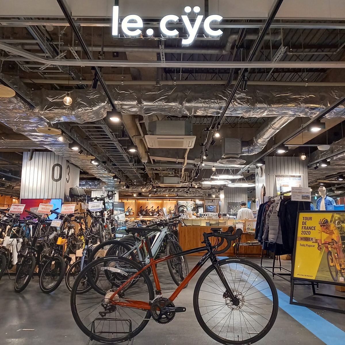 ル・サイク土浦店の店内