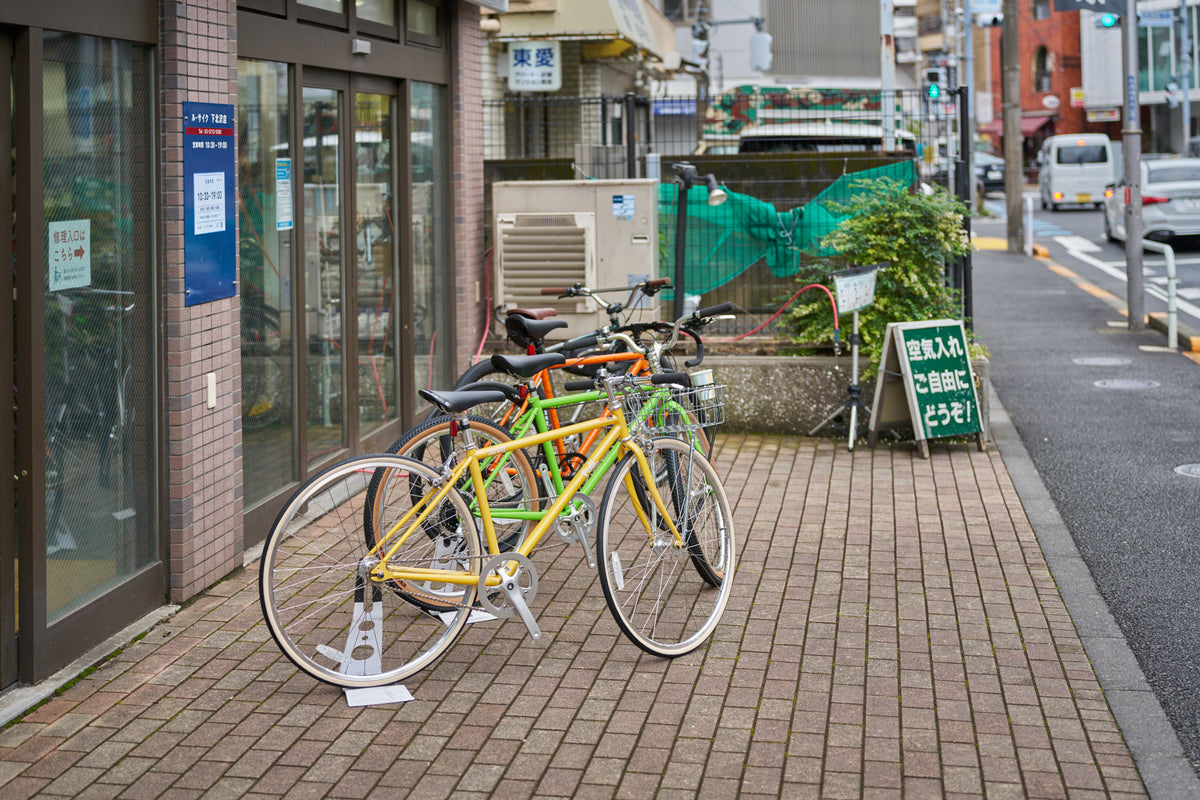 店先に並ぶ自転車