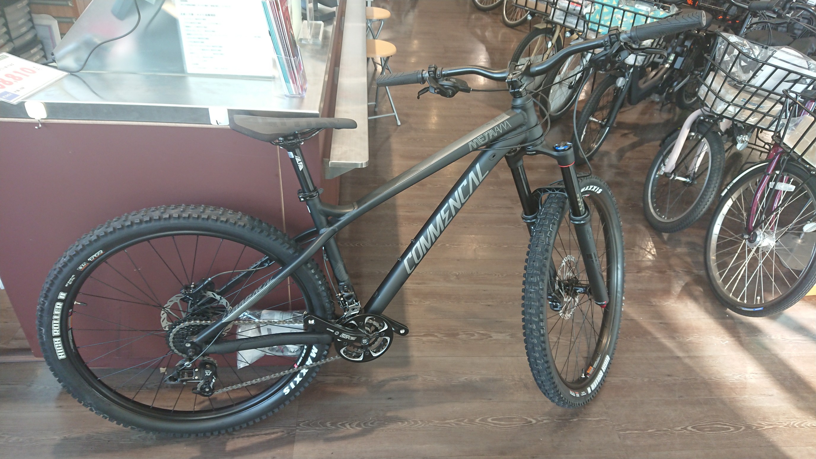 COMMENCAL  AM CRMO 27.5 Sサイズ COMMENCAL META AM CRMO 27.5 Sサイズ