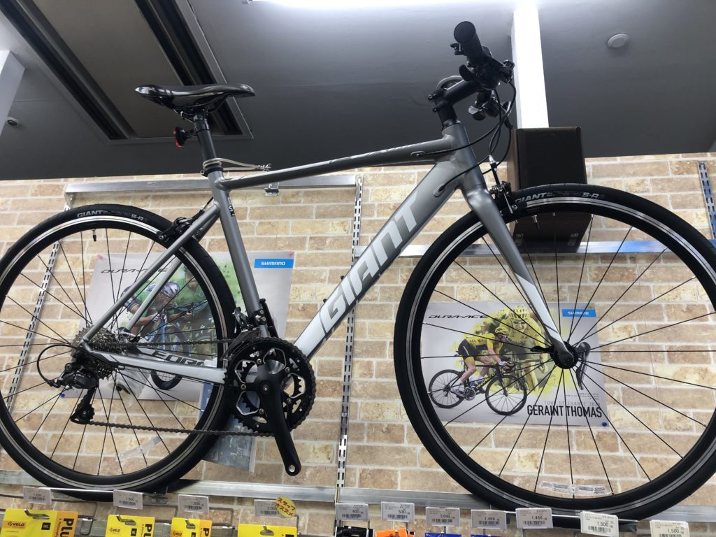 Giantの新型フラットバーロードが入荷しました ル サイクベイタウン本牧 自転車専門店 サイクルスポット ル サイク