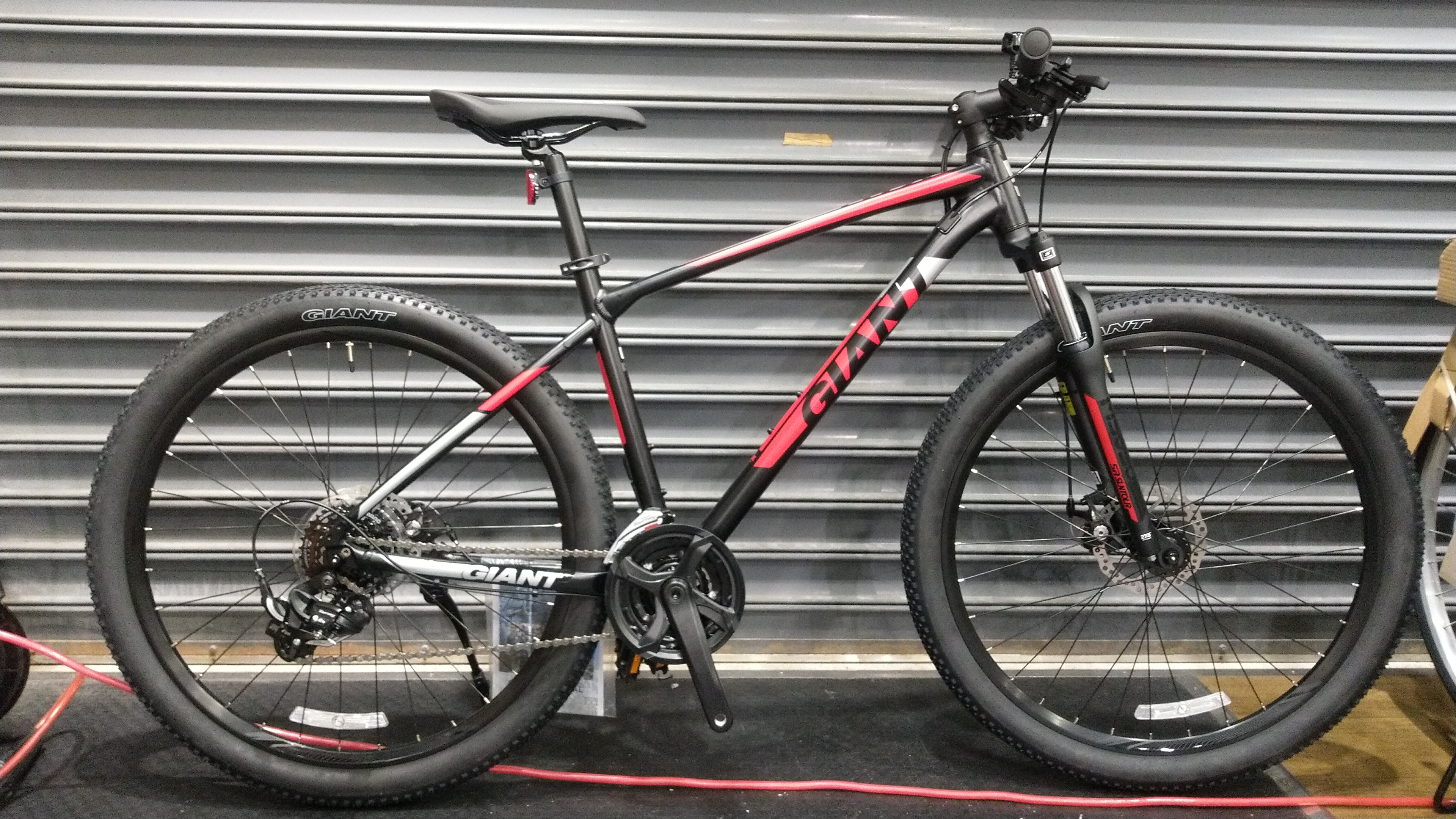 2020年モデル 入荷しました #GIANT サイクルスポット東大島 | 自転車 