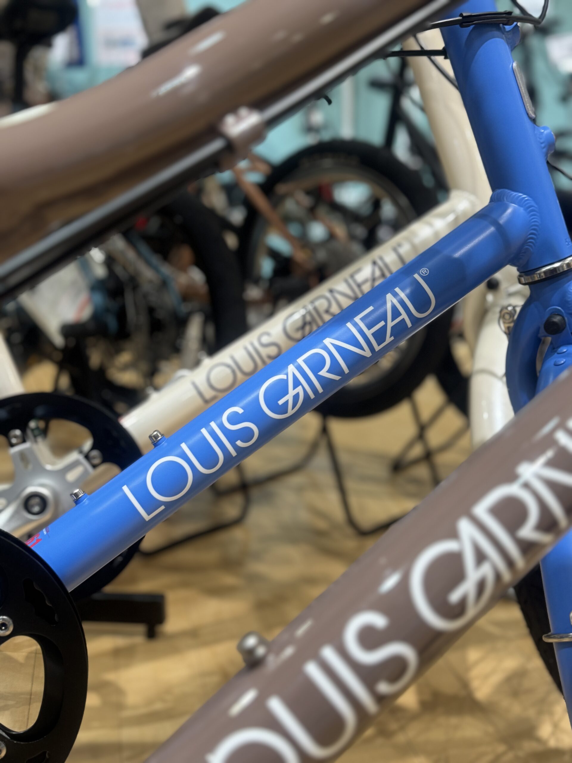 大人気ミニベロ「EASEL7.0」がモデルチェンジ！